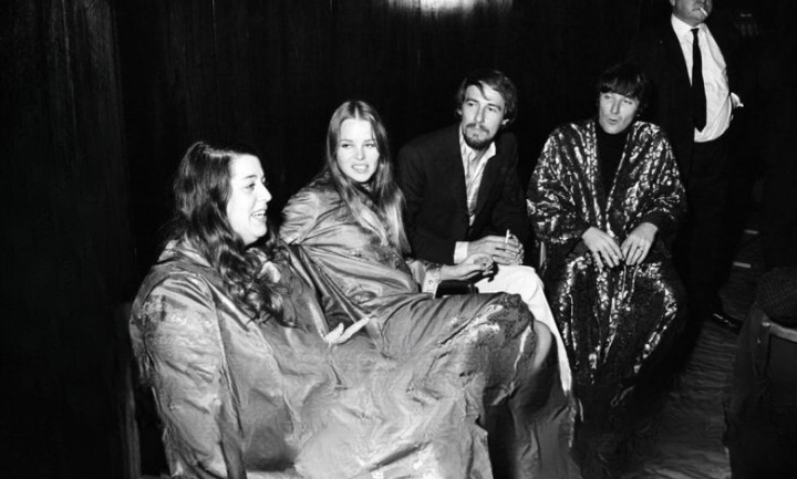 Chasing the Sun: The Enduring Legacy of ‘California Dreamin’ by The Mamas & The Papas